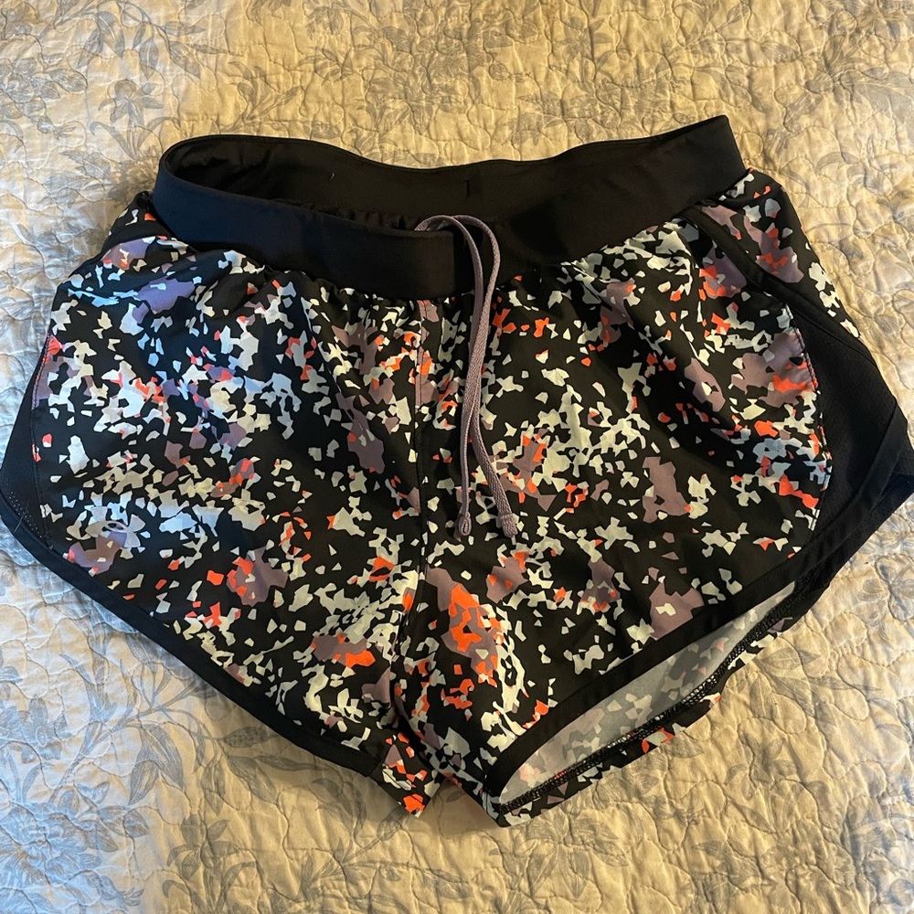 Under Armour Black Multicolor Athletic Shorts